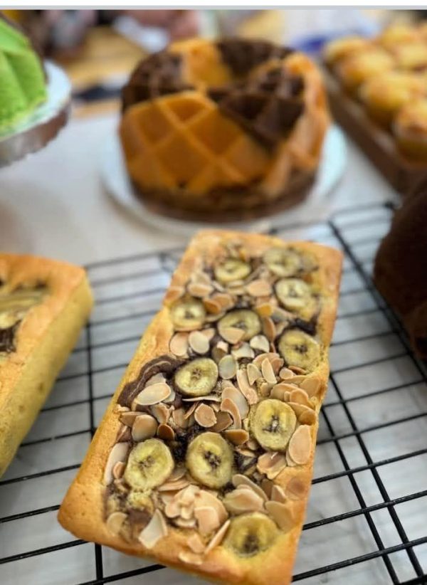 Roti Pisang Almond